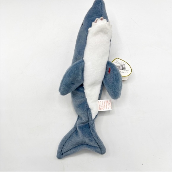Ty Beanie Baby Crunch The Shark PVC pellets. - Picture 8 of 16